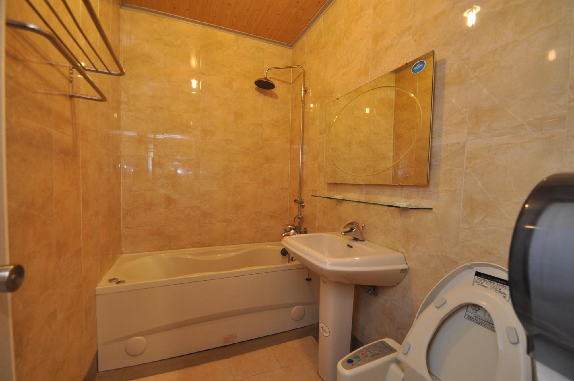 Kingtaiwan Hotel Лугу Экстерьер фото